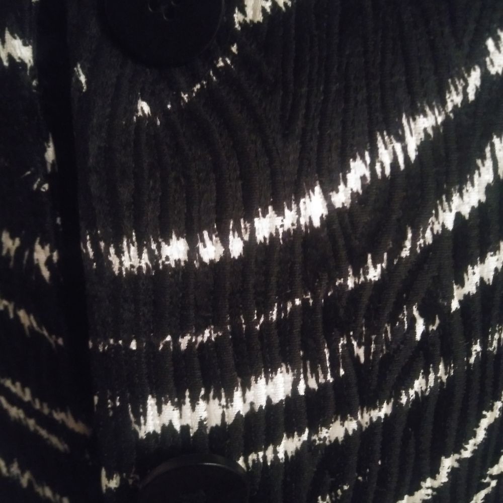 Woman jacket - Picture 3 of 4